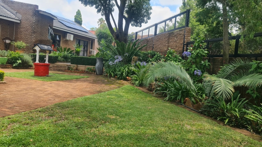 7 Bedroom Property for Sale in Cashan North West